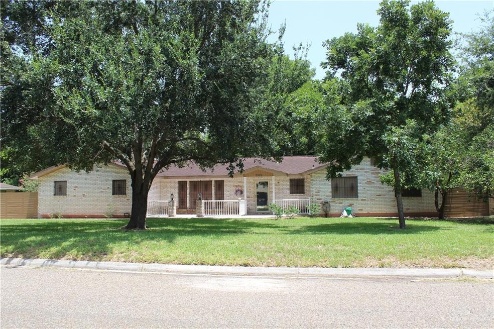 2922 Maria Luiza Dr, Edinburg, TX 78539 - photo 1