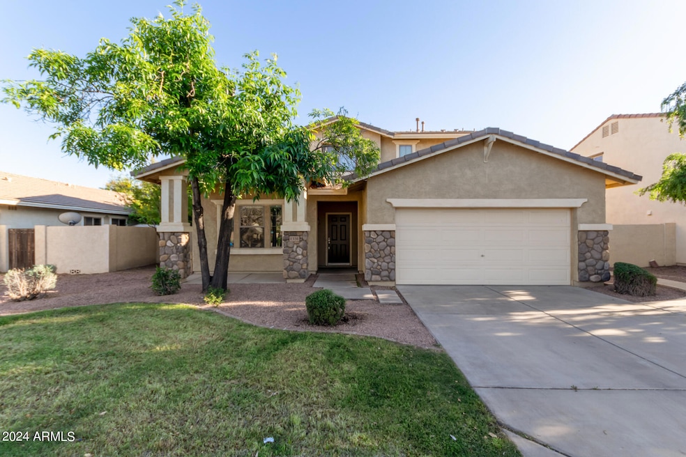 1331 E Strawberry Dr, Gilbert, AZ 85298 - photo 1