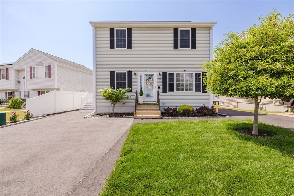 85 Evelyns Way, Fall River, MA 02724 - photo 1