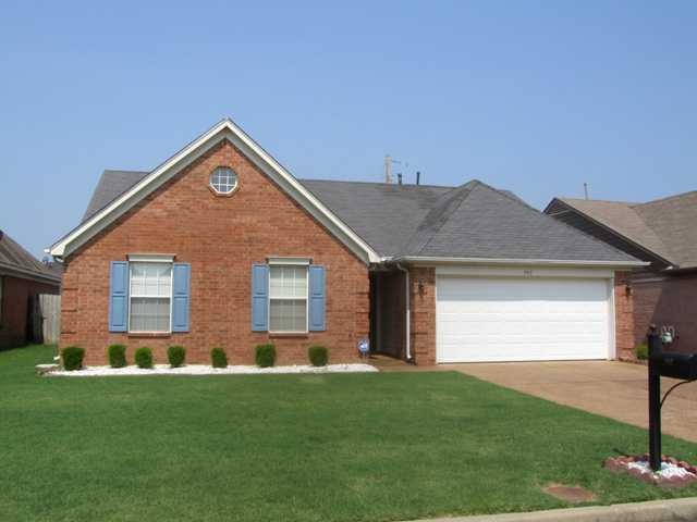 997 Coolidge Cove - Minutes from Shelby Farms.