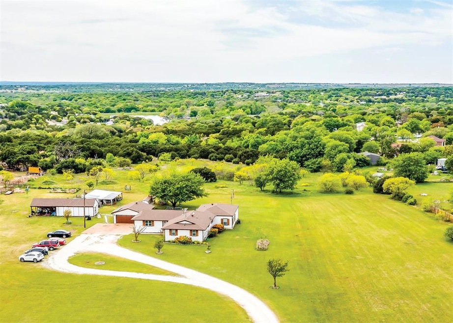 4720 Tin Top Rd, Weatherford, TX 76087 - photo 1