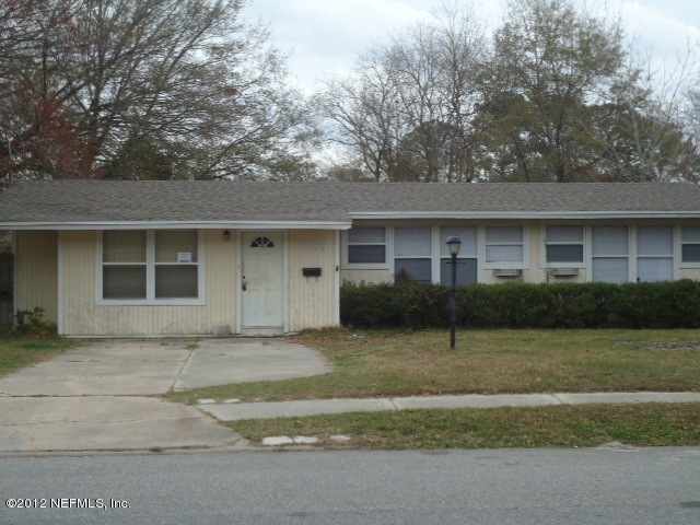 3739 Anvers Blvd, Jacksonville, FL 32210 - photo 1