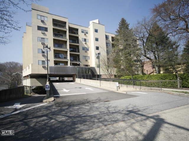 970 Hope St unit 4G, Stamford, CT 06907 - photo 1