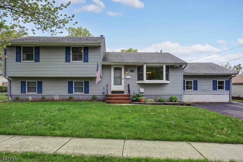 15 S Adamsville Rd, Somerville, NJ 08876 - photo 1