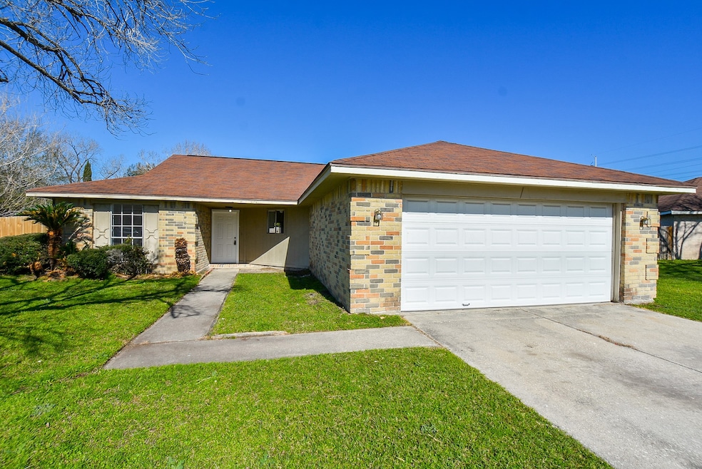 7510 Roaring Springs Dr, Houston, TX 77064 - photo 1