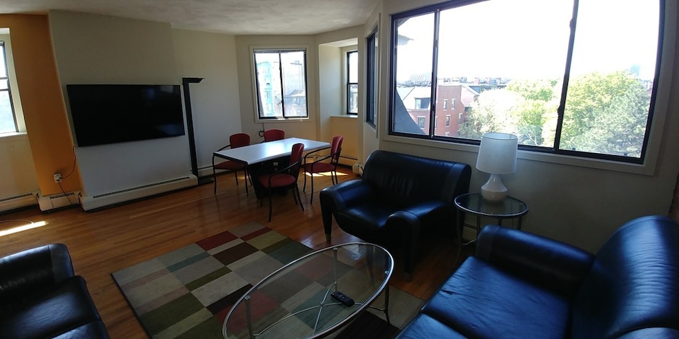 764 Tremont St unit 5, Boston, MA 02118 - photo 1