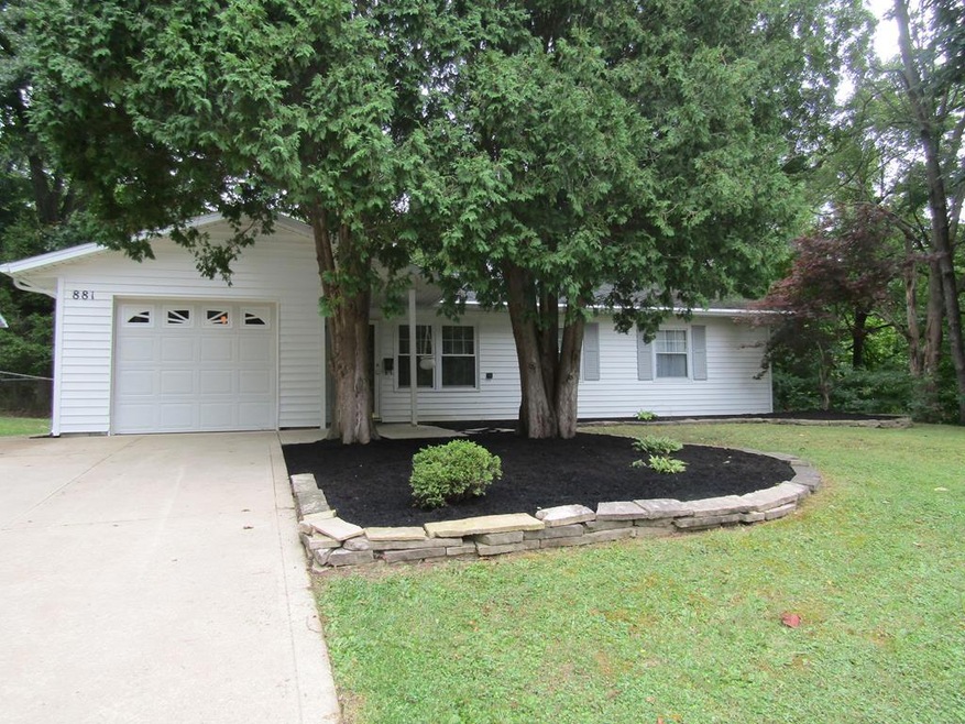 881 Brownwood Rd, Mansfield, OH 44907 - photo 1