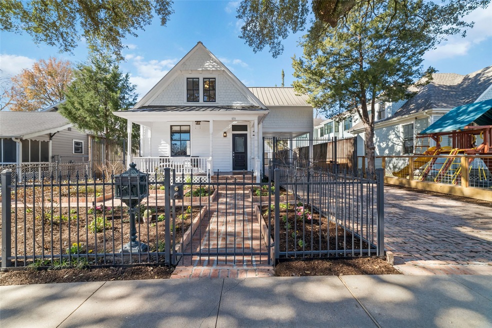 829 Arlington St, Houston, TX 77007 - photo 1