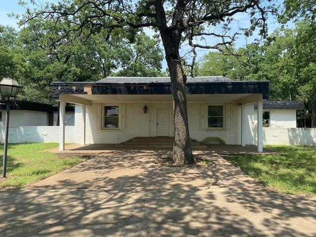 1651 Friendship Rd, Weatherford, TX 76085 - photo 1