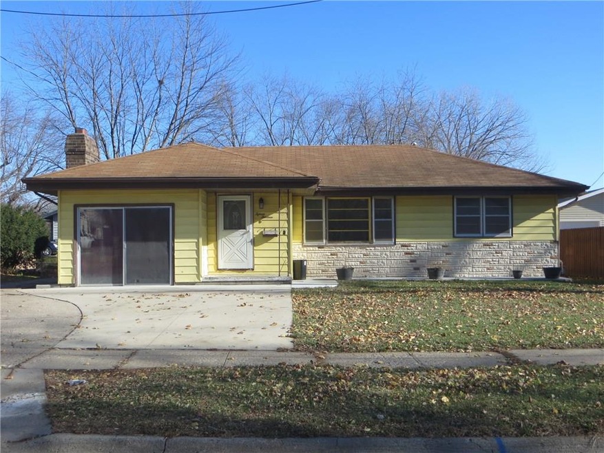 1513 E 26th St, Des Moines, IA 50317 - photo 1
