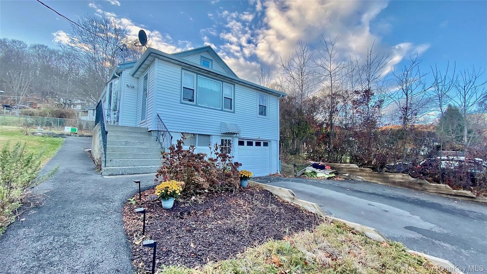 27 Worthington Dr W, Carmel, NY 10512 - photo 1