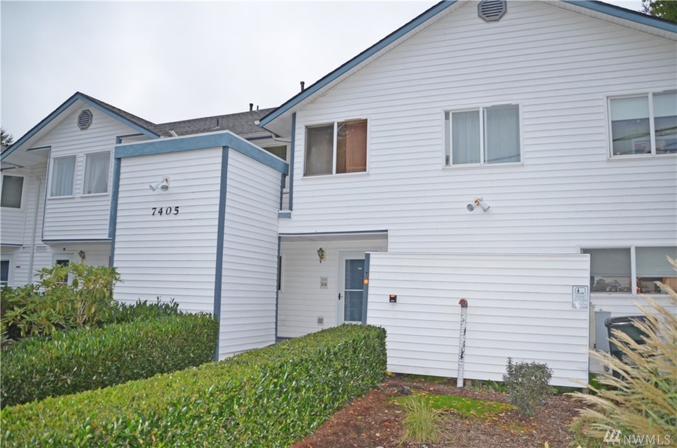 7405 Beverly Ln unit 205, Everett, WA 98203 - photo 1