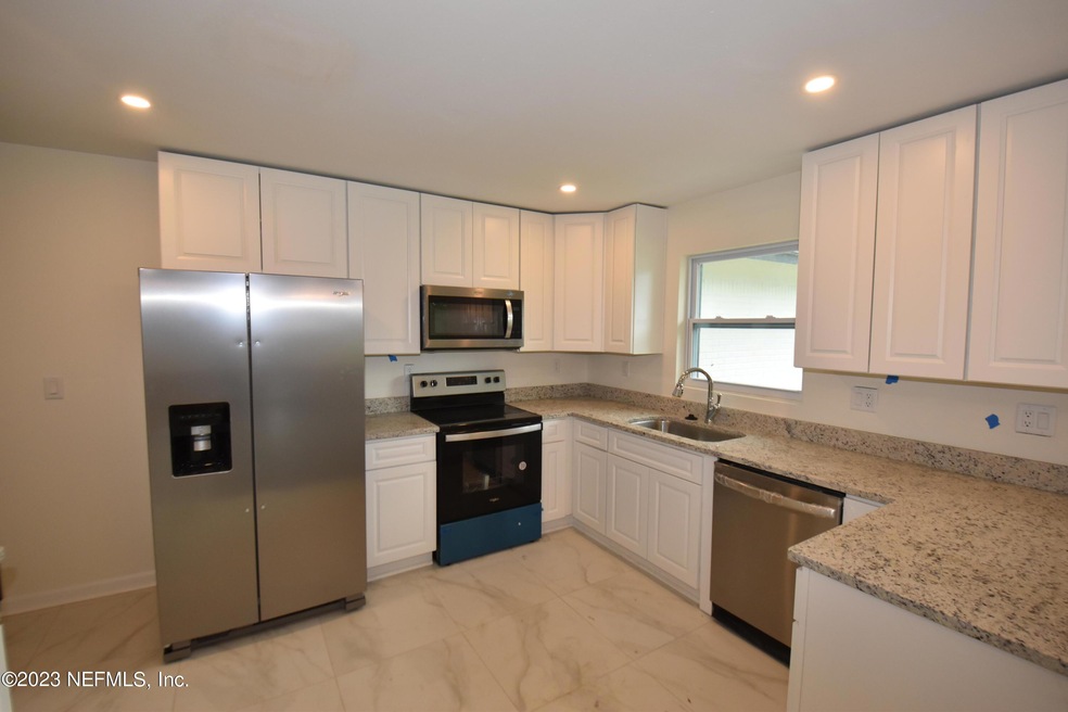 8016 Alderman Rd, Jacksonville, FL 32211 - photo 1