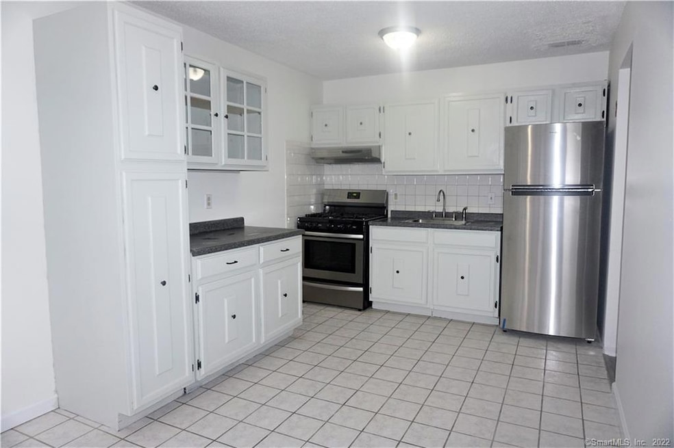 6 Birch Ln unit F, East Haven, CT 06513 - photo 1