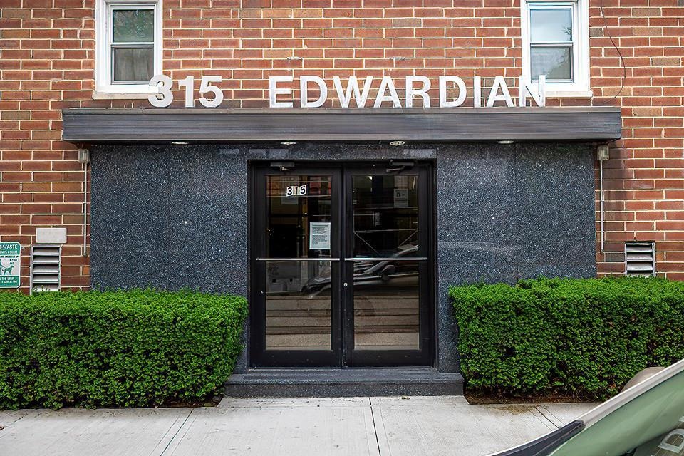 Edwardian unit 3C, Bronx, NY 10463 - photo 1