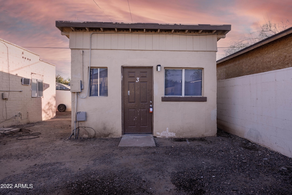 2537 E Willetta St unit 3, Phoenix, AZ 85008 - photo 1