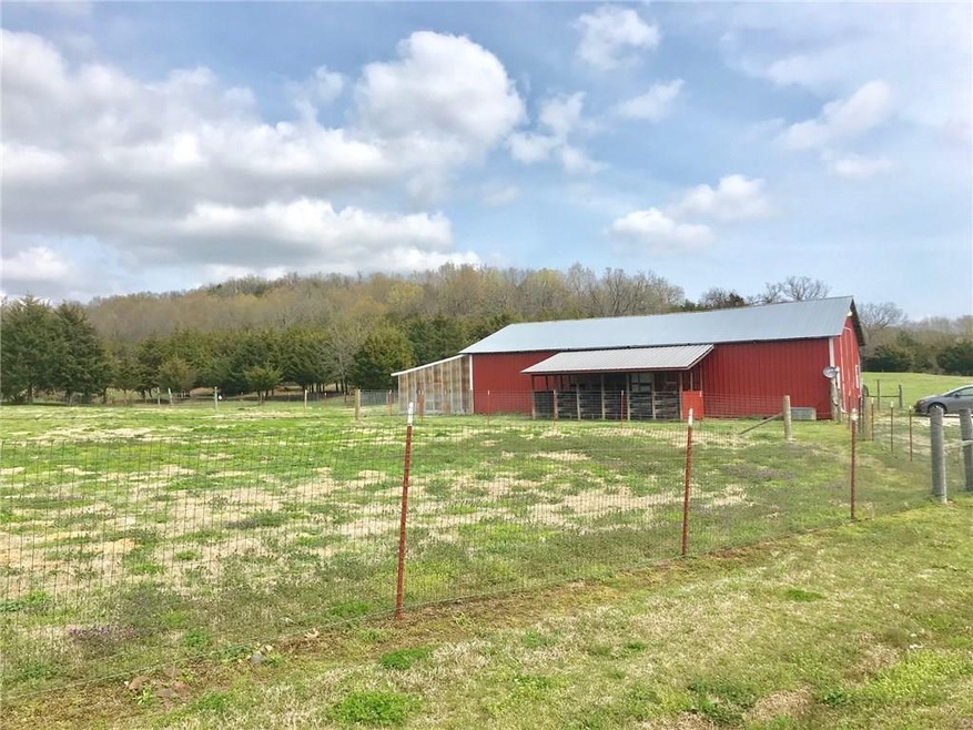13736 Hogeye Rd, Prairie Grove, AR 72753 - photo 1