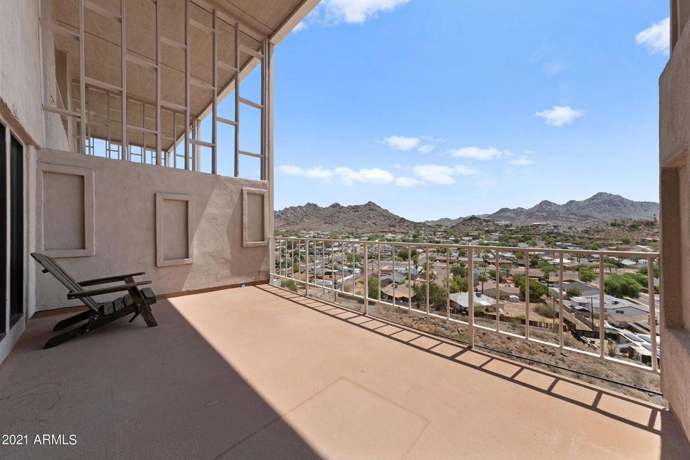 1057 E Butler Dr unit 4C, Phoenix, AZ 85020 - photo 1