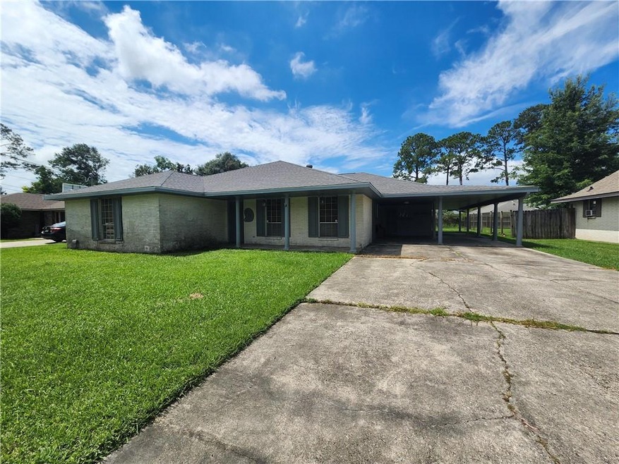 311 Dorset Dr, Slidell, LA 70458 - photo 1