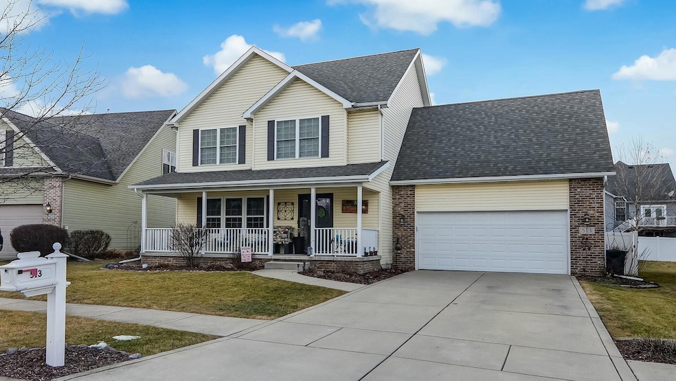 513 Charles Ct, Crown Point, IN 46307 - photo 1