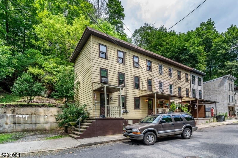 146 York St, Lambertville, NJ 08530 - photo 1