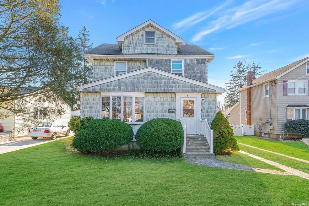 54 Robertson Rd, Lynbrook, NY 11563 - photo 1