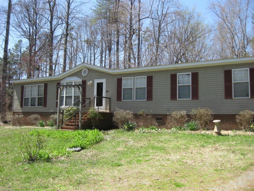 5094 Randleman Rd unit A, Greensboro, NC 27406 - photo 1