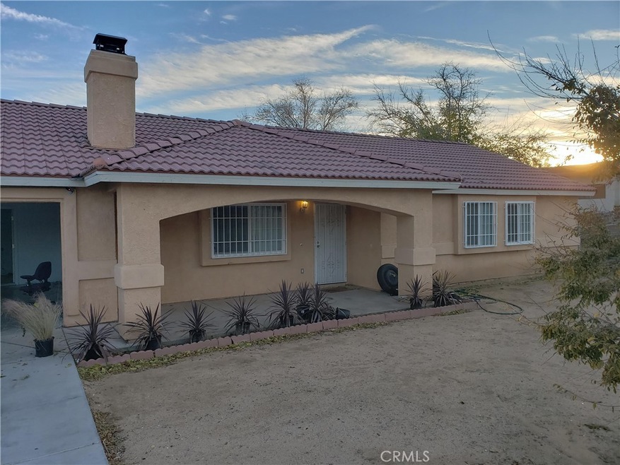16293 Molino Dr, Victorville, CA 92395 - photo 1