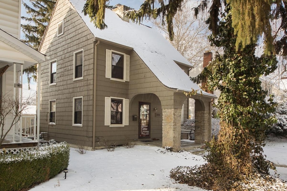 743 Euclaire Ave, Columbus, OH 43209 - photo 1