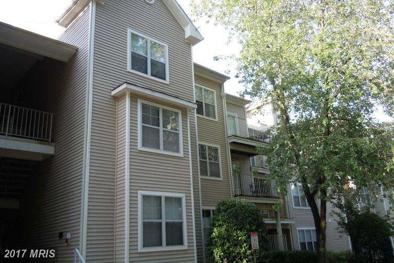 2320 Falls Gable Ln unit D, Baltimore, MD 21209 - photo 1