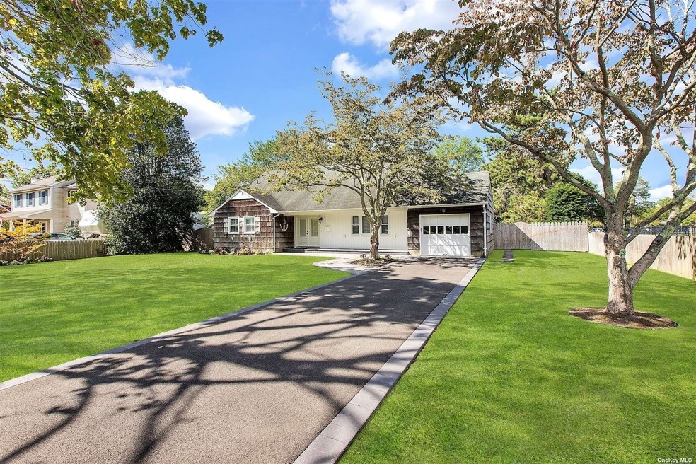 640 Sylvan Ave, Bayport, NY 11705 - photo 1