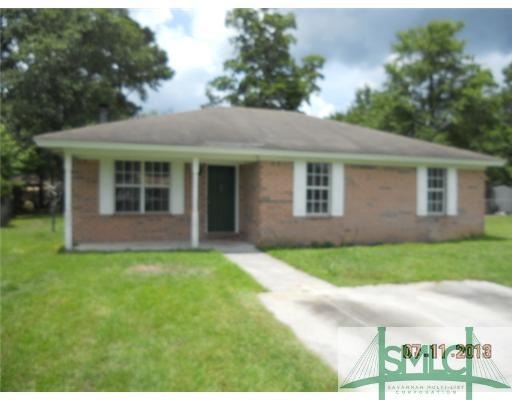 Exterior Front. Glen Oaks Front