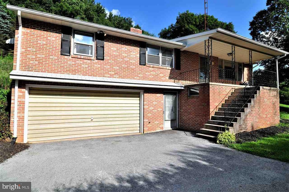 3433 Springfield Rd, Glen Rock, PA 17327 - photo 1