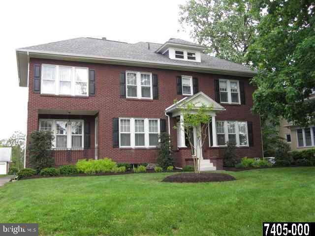 46 E Broadway, Gettysburg, PA 17325 - photo 1