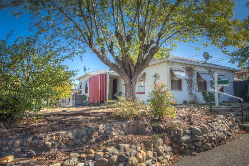 2563 Old Eureka Way, Redding, CA 96001 - photo 1