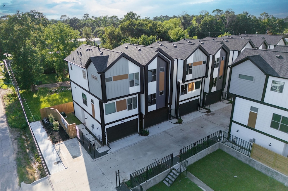 820 Curtin St unit F, Houston, TX 77018 - photo 1