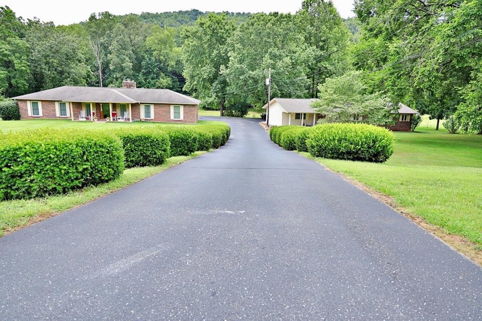 4933 Old Highway 42, Cookeville, TN 38506 - photo 1