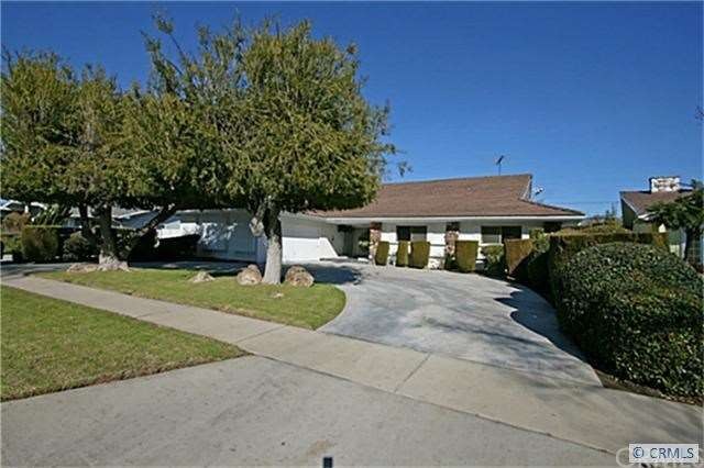 3923 Bouton Dr, Lakewood, CA 90712 - photo 1