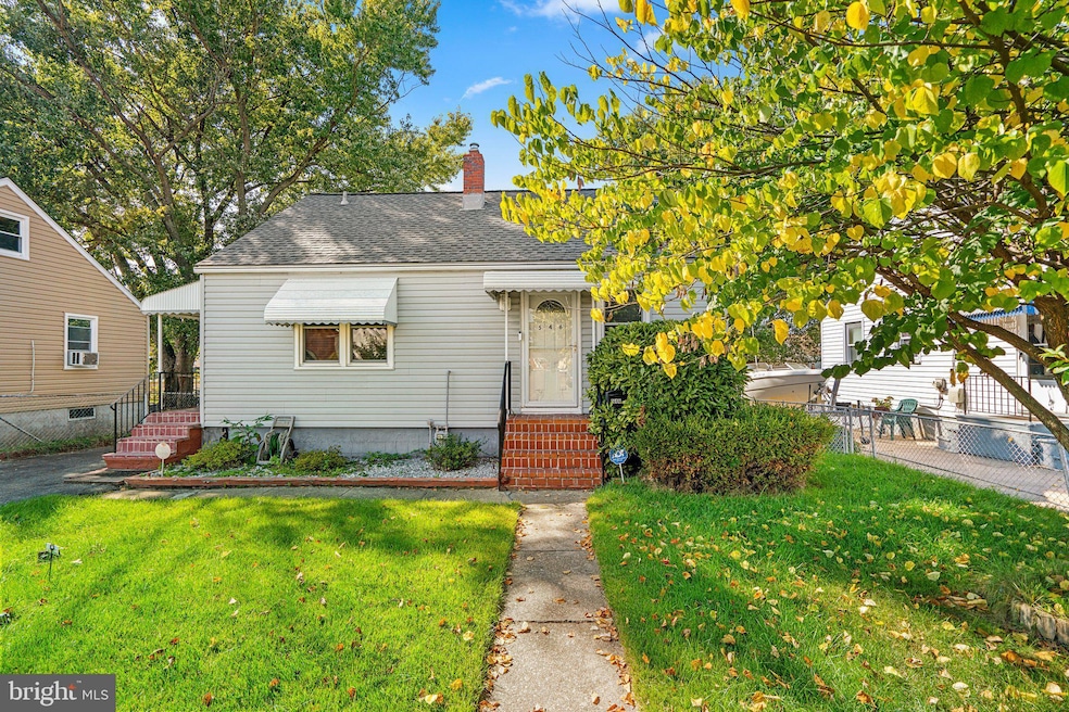 546 S Marlyn Ave, Essex, MD 21221 - photo 1