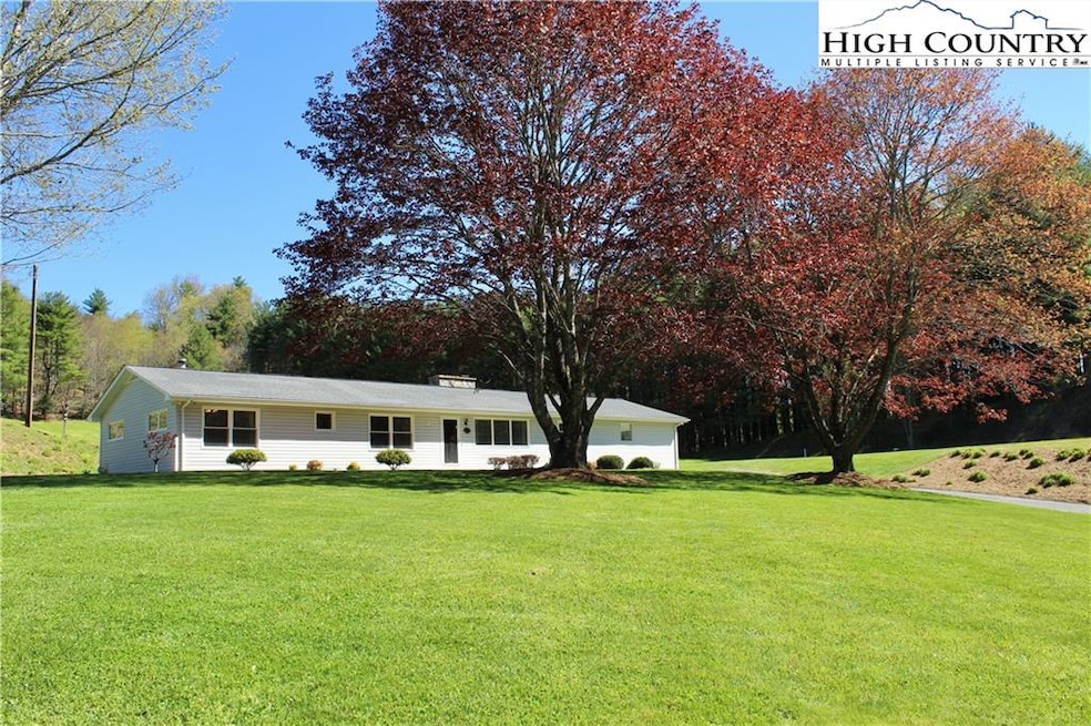 874 Cranberry Springs Rd, Fleetwood, NC 28626 - photo 1