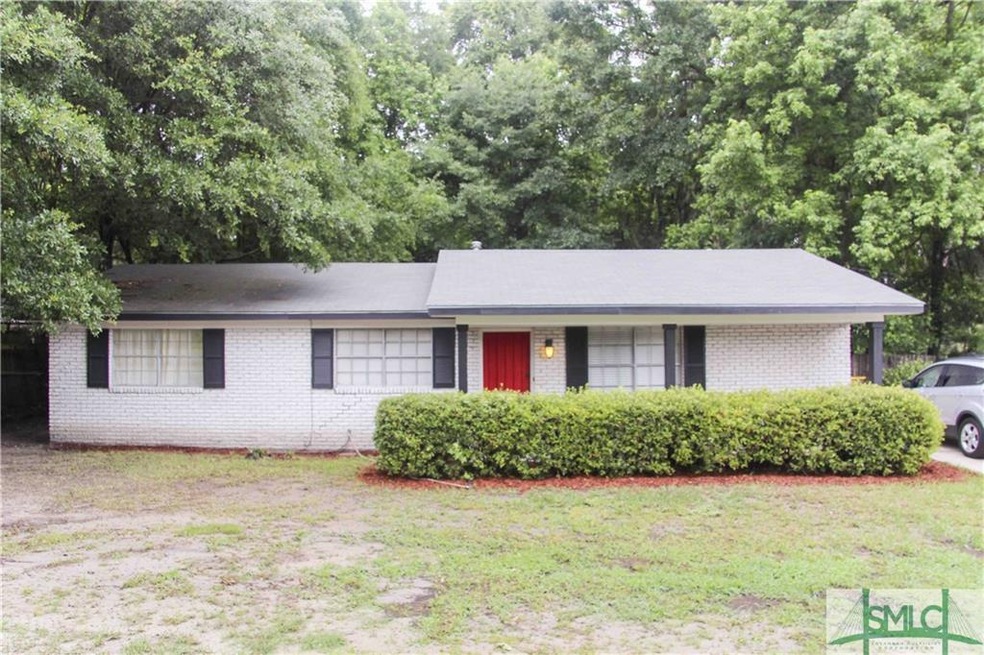 Check out this super-sweet, renovated brick ranch 