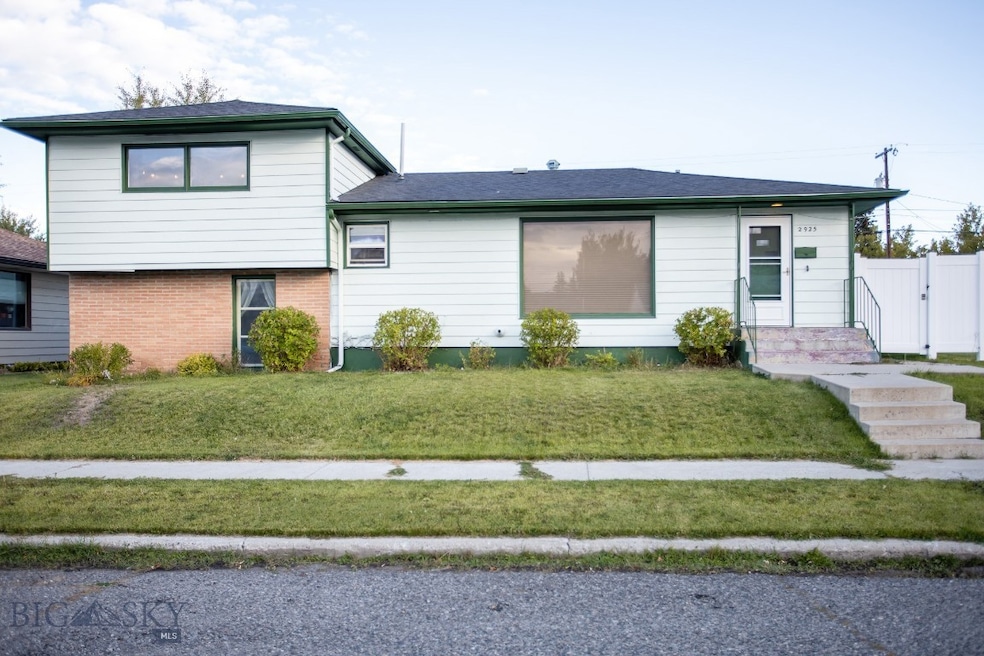 For Sale $425,000 • Co-Listing Agent