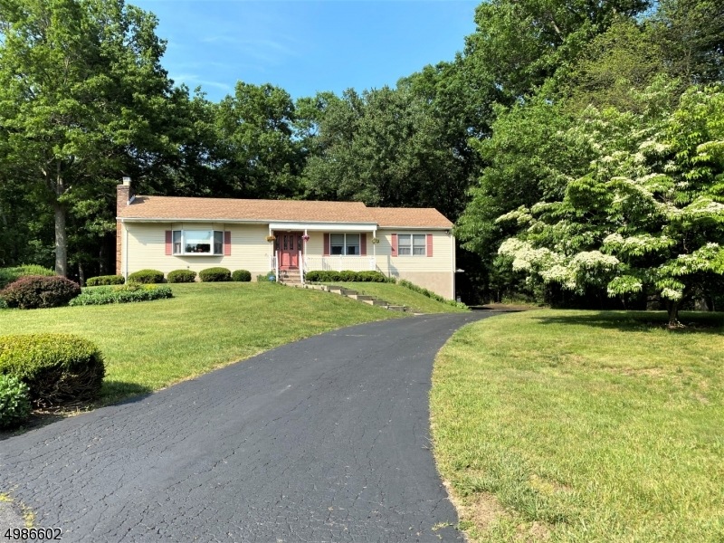 2 Sparrow Ct, Oak Ridge, NJ 07438 - photo 1