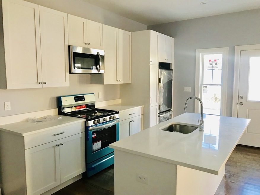 27 Alder St unit 1R, Waltham, MA 02453 - photo 1