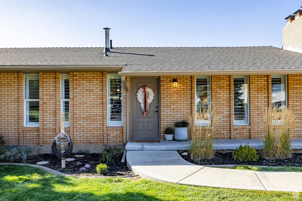 2024 Bonneview Dr, Bountiful, UT 84010 - photo 1