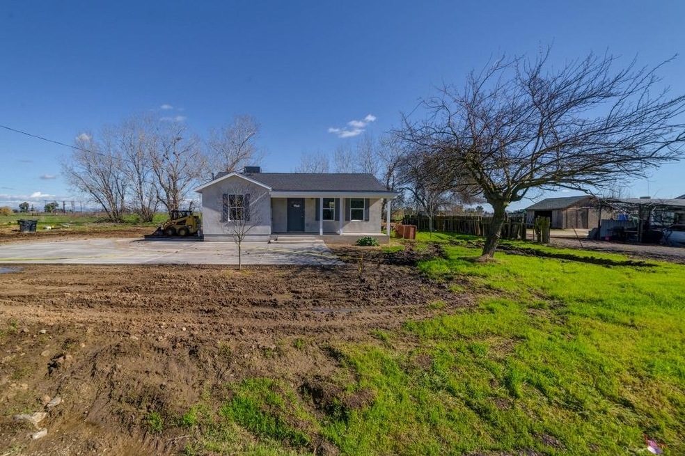 1364 S State Highway 59, Merced, CA 95341 - photo 1