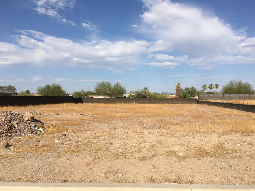 Lot 24 25
