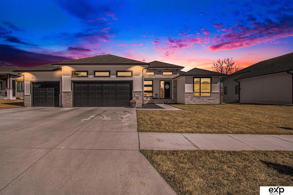 Sold $700,000 • Co-Listing Agent