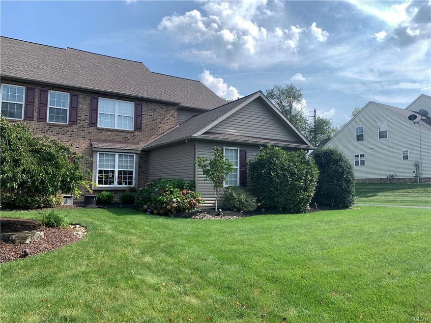 2161 Woodridge Dr, Macungie, PA 18062 - photo 1