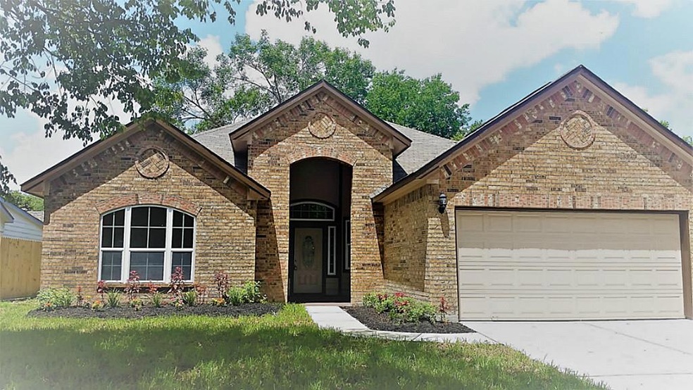 10551 Summerbrook Dr, Houston, TX 77038 - photo 1